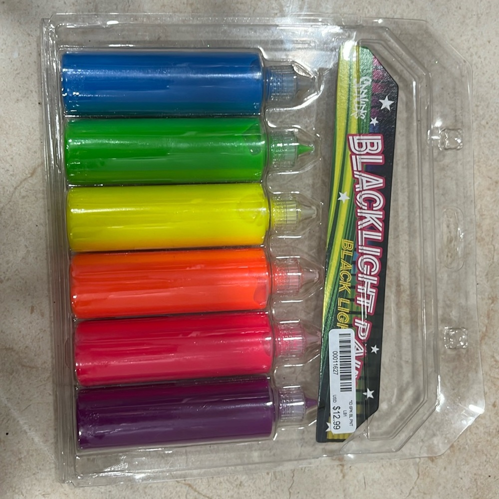 Blacklight Paint